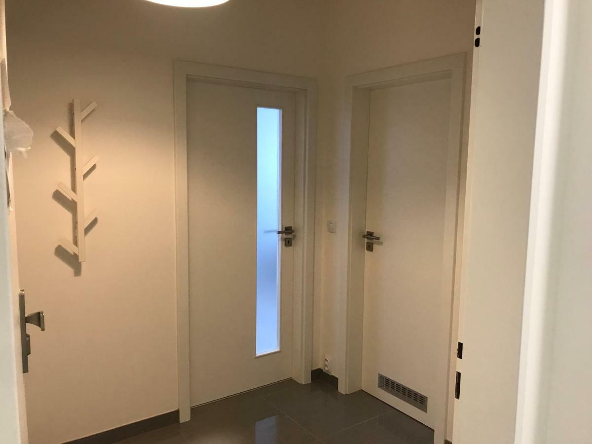 Free Parking In Garage Karolina Plazza, New Cosy Studio With All You Need Praag Buitenkant foto