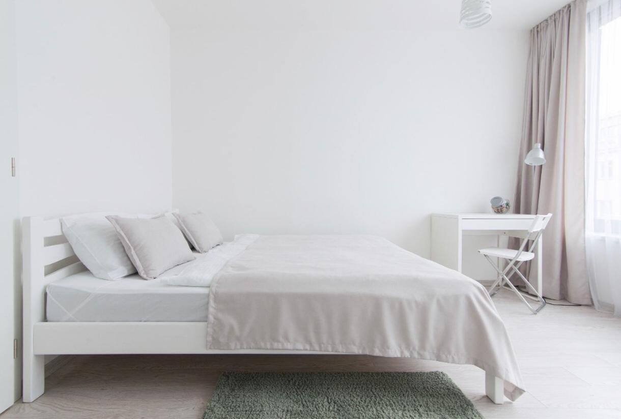 Free Parking In Garage Karolina Plazza, New Cosy Studio With All You Need Praag Buitenkant foto